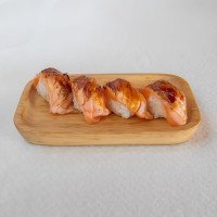 Nigiri Salmon caramelizado